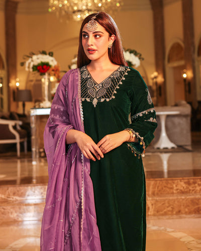 Alaric Green Embroidered Velvet Suit Set