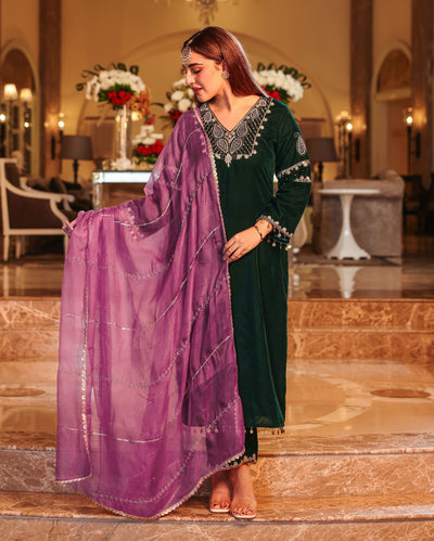 Alaric Green Embroidered Velvet Suit Set