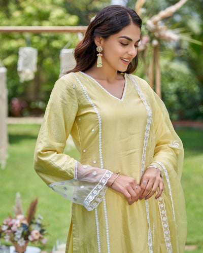 Zaha Pastel Yellow Embroidered Chanderi Kurta Set